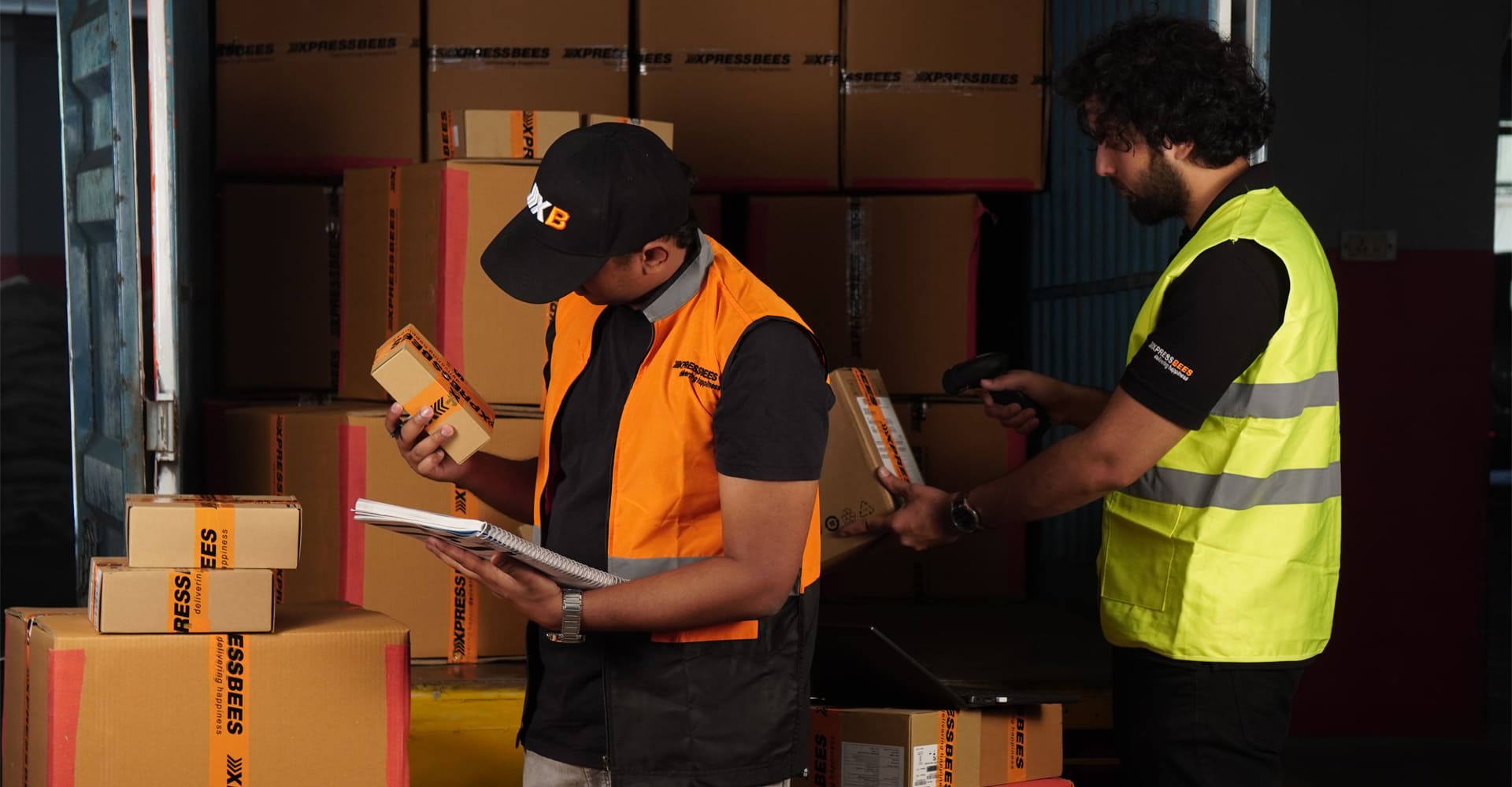 How Does XpressBees Power On-Demand Delivery Behind the Scenes?