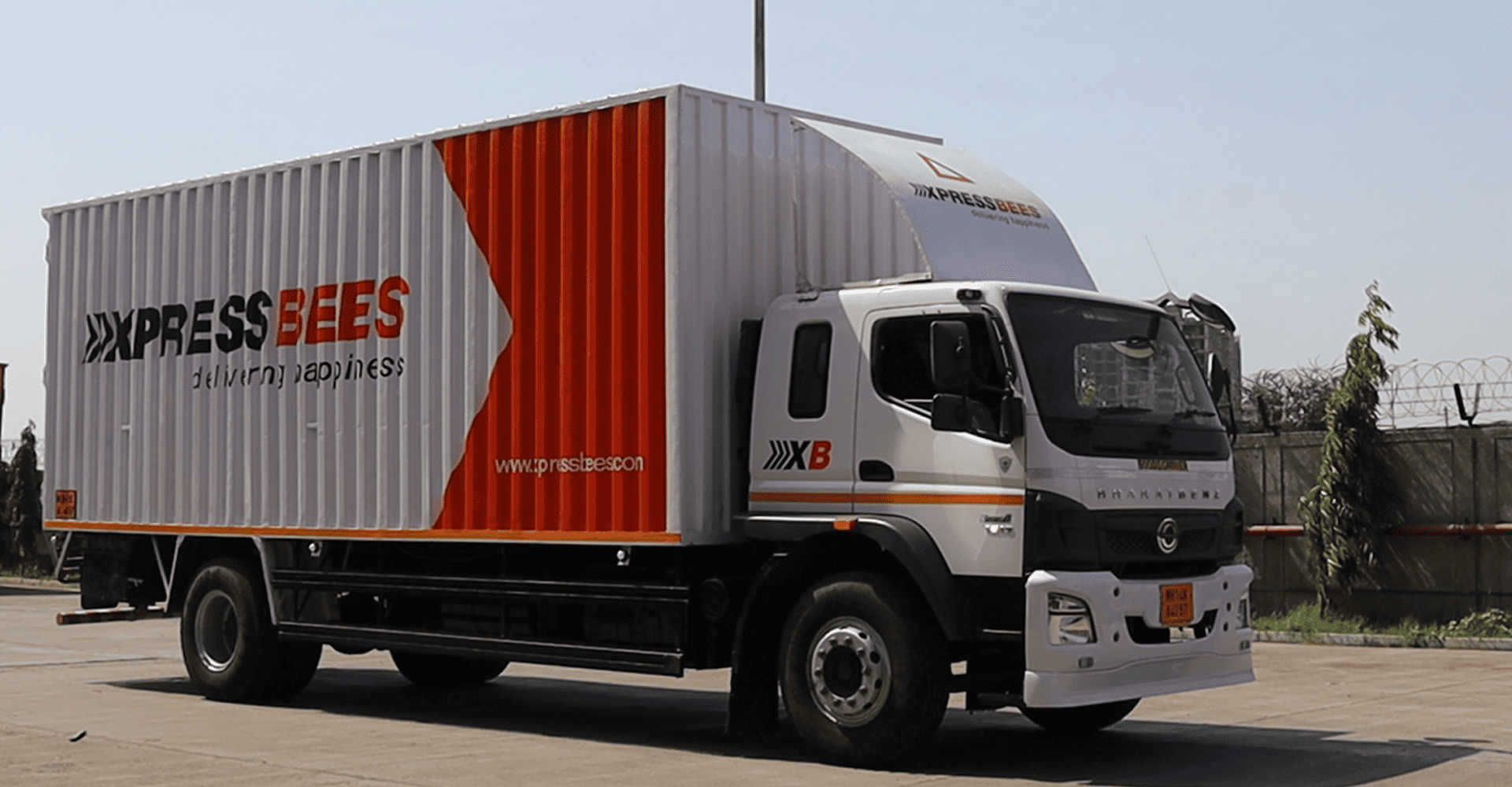 Why Choose XpressBees for Your LTL Shipping?