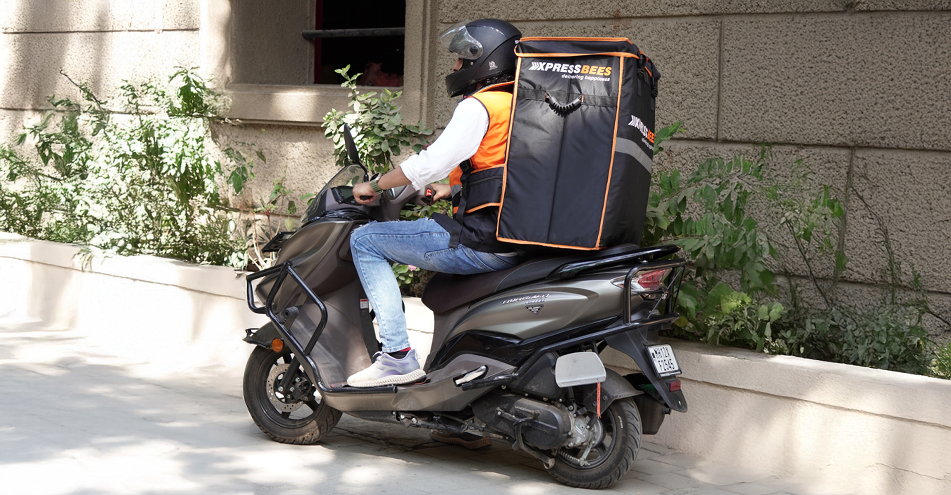 Powers Seamless Ecommerce Delivery Across India